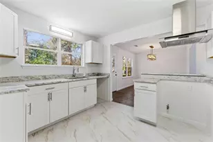 922 Fox Valley Ct, Stone Mountain, GA 30088 - Photo 8