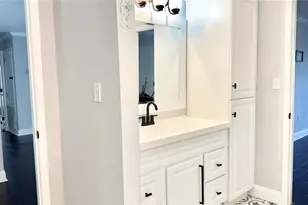 1104 Pine Heights Dr NE, Atlanta, GA 30324 - Photo 16