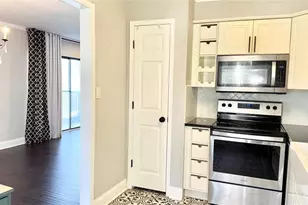 1104 Pine Heights Dr NE, Atlanta, GA 30324 - Photo 12