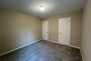 4713 Clarkstone Dr, Flowery Branch, GA 30542 - Photo 8