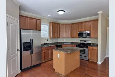 4713 Clarkstone Drive, Flowery Branch, GA 30542 - Photo 2