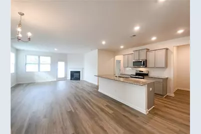 11893 Lovejoy Crossing Boulevard, Hampton, GA 30228 - Photo 2