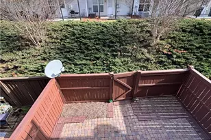 1379 Thornborough Dr, Alpharetta, GA 30004 - Photo 14