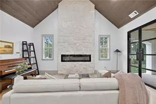 111 Lakeview Dr, Carrollton, GA 30117 - Photo 8