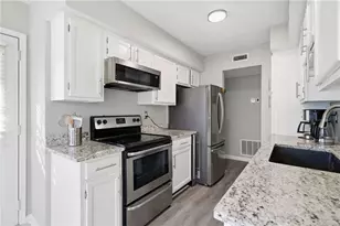 101 Glenleaf Dr, Peachtree Corners, GA 30092 - Photo 16