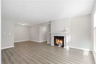 101 Glenleaf Dr, Peachtree Corners, GA 30092 - Photo 6