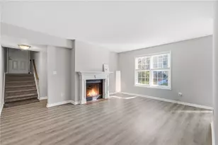 101 Glenleaf Dr, Peachtree Corners, GA 30092 - Photo 2