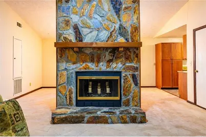 29 Hartley Woods Drive NE, Kennesaw, GA 30144 - Photo 4