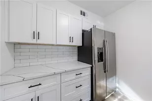 2386 Lawrenceville Hwy, Decatur, GA 30033 - Photo 20