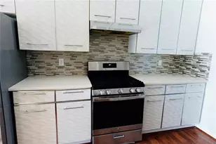 1010 Burycove Ln, Lawrenceville, GA 30043 - Photo 6