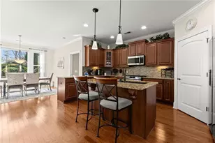 257 Somerset Cir, Woodstock, GA 30189 - Photo 14