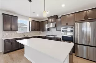 8820 Shipton Cir, Ball Ground, GA 30107 - Photo 4