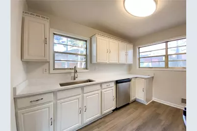 8264 Magnolia Drive, Jonesboro, GA 30238 - Photo 6