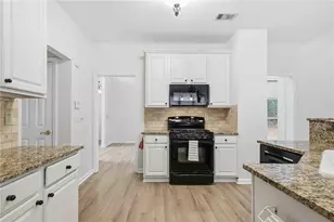 5425 Brookeridge Cir, Dunwoody, GA 30338 - Photo 20