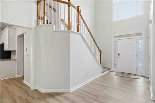 5425 Brookeridge Cir, Dunwoody, GA 30338 - Photo 14