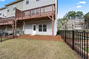 1397 Live Oak Ln, Brookhaven, GA 30319 - Photo 2