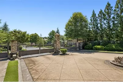 1070 Stonegrove Lane, Roswell, GA 30075 - Photo 30