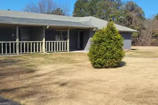 1063 Pleasant Hill Rd, Lawrenceville, GA 30044 - Photo 2