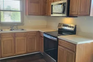 1063 Pleasant Hill Rd, Lawrenceville, GA 30044 - Photo 8