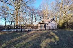 382 Erwin Hill Rd SE, Calhoun, GA 30701 - Photo 16