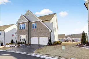 42 Finley Crk Dr, Dawsonville, GA 30534 - Photo 2