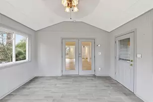 482 Maid Marion Ln, Stone Mountain, GA 30087 - Photo 18