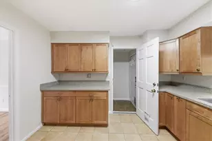 482 Maid Marion Ln, Stone Mountain, GA 30087 - Photo 20