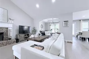 138 Livingston Ct, Winder, GA 30680 - Photo 6