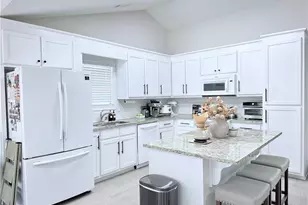 138 Livingston Ct, Winder, GA 30680 - Photo 8