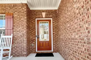 689 Lynnfield Dr, Lawrenceville, GA 30045 - Photo 2