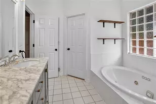 1155 Davis Pl, Atlanta, GA 30318 - Photo 12