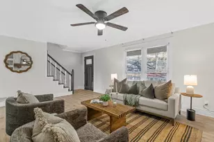 319 Scarlett Ln, Woodstock, GA 30188 - Photo 8