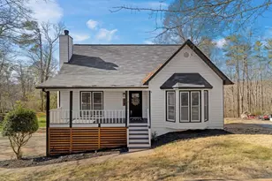 319 Scarlett Ln, Woodstock, GA 30188 - Photo 2