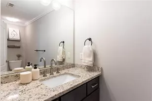 7 Chief Matthews Rd, Decatur, GA 30030 - Photo 18