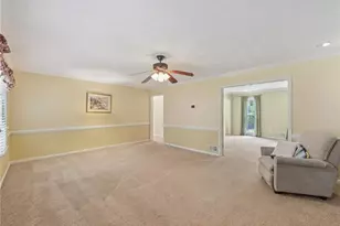 2412 Meadowglen Trail, Snellville, GA 30078 - Photo 10