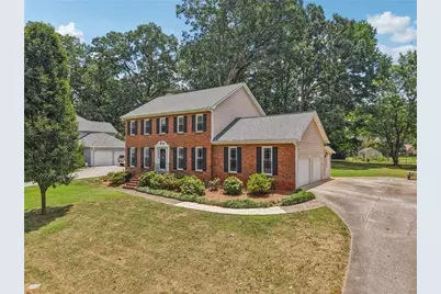 2412 Meadowglen Trail, Snellville, GA 30078 - Photo 56