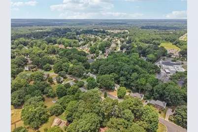 2412 Meadowglen Trail, Snellville, GA 30078 - Photo 68