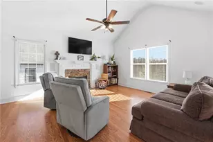 4733 Julian Way, Acworth, GA 30101 - Photo 6