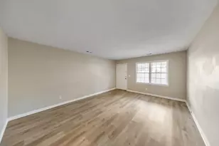 245 Kimberly Way SW, Marietta, GA 30064 - Photo 4