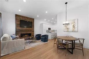 105 Pearl St, Woodstock, GA 30188 - Photo 4