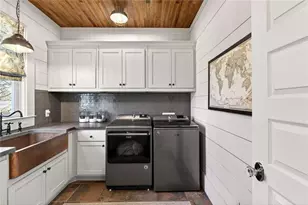 52 Woodstock Rd, Roswell, GA 30075 - Photo 32
