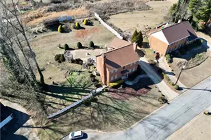 110 Amsterdam Dr SW, Lilburn, GA 30047 - Photo 4