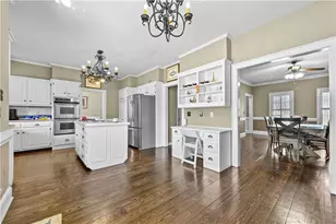 110 Amsterdam Dr SW, Lilburn, GA 30047 - Photo 24