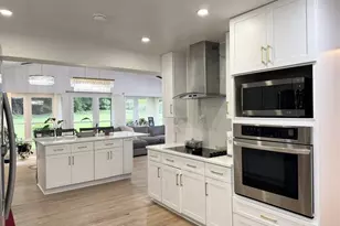 3561 Duberry Ct NE, Brookhaven, GA 30319 - Photo 10