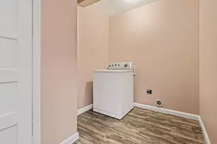 2047 Baker Rd NW, Atlanta, GA 30318 - Photo 16