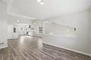 52 Central Park Dr, Atlanta, GA 30354 - Photo 8