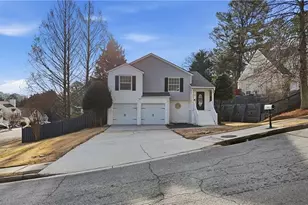 52 Central Park Dr, Atlanta, GA 30354 - Photo 2