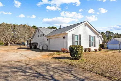 11058 Hunters Lane, Hampton, GA 30228 - Photo 2