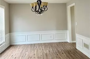 11655 Carriage Park Ln Camp, Johns Creek, GA 30097 - Photo 2