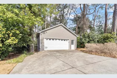 1576 Rainier Falls Drive NE, Atlanta, GA 30329 - Photo 4